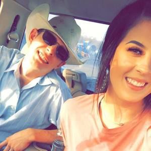 Meet your Posher, Kaylie